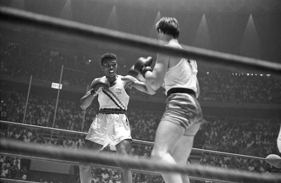 The Legacy of Olympic Boxing: From Cassius Clay to Global Icons
